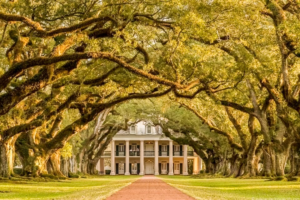 Book your From New Orleans: Oak Alley Plantation Tour Experience Today. Discover some of the top rated New Orleans Tours with CitizensFor1GreaterNewOrleans.com.