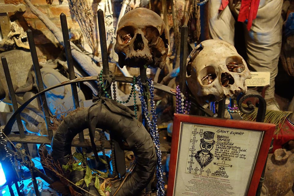 Book your New Orleans: 1.5-Hour Voodoo History Evening Tour Experience Today. Discover some of the top rated New Orleans Tours with CitizensFor1GreaterNewOrleans.com.